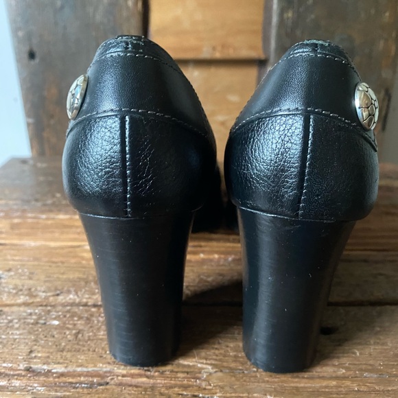 Brighton “Debra” Croc Pumps - Picture 4 of 7